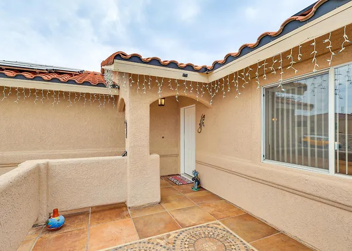 Holiday home Grill & Dine Outside: Havasu W/ Pool! Lake Havasu City