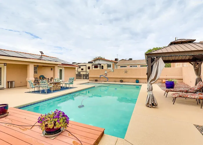 Holiday home Grill & Dine Outside: Havasu W/ Pool! *